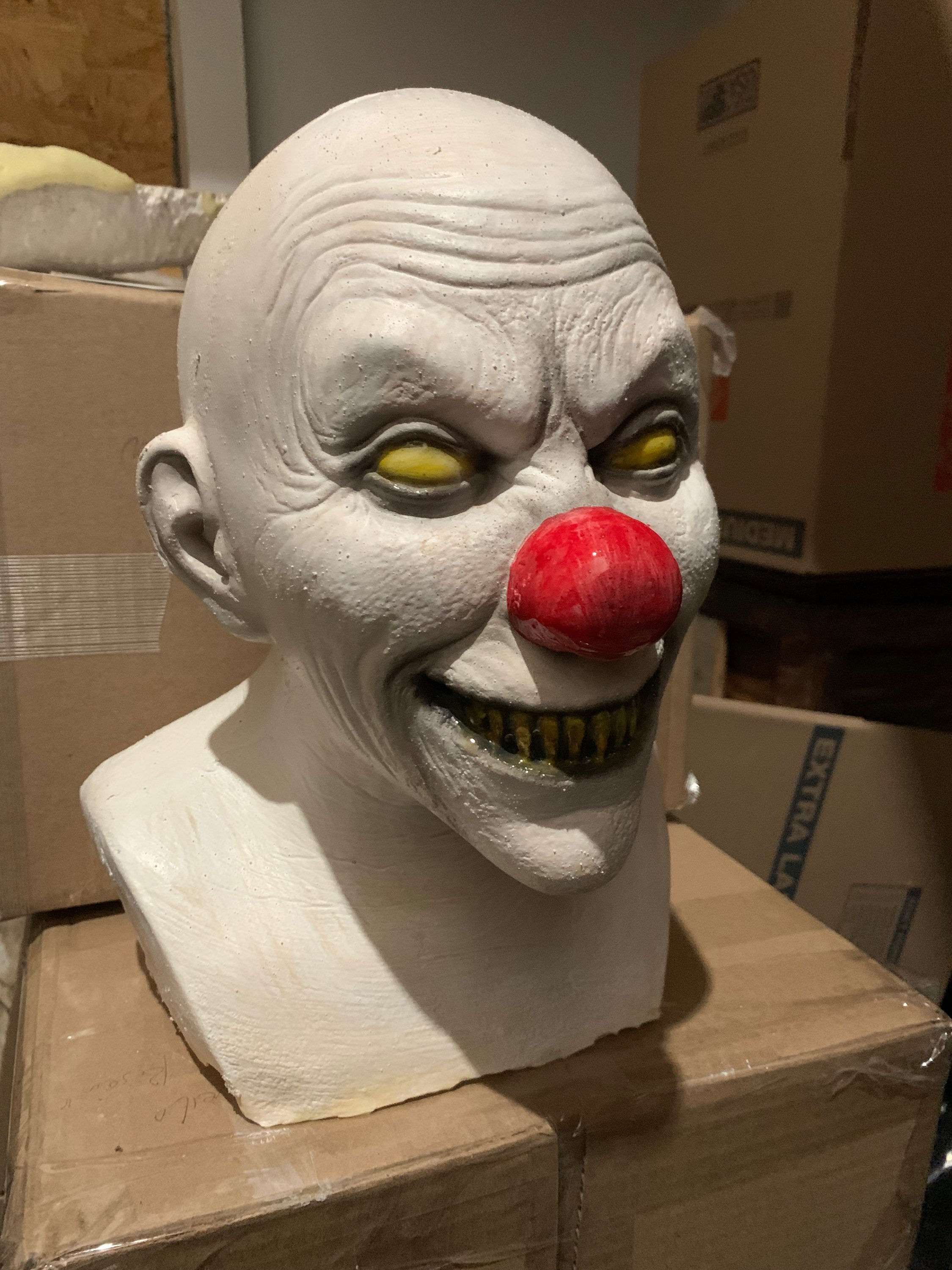 giggles classic clown 