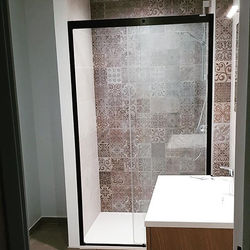 Restauration finie d'une salle de bain s