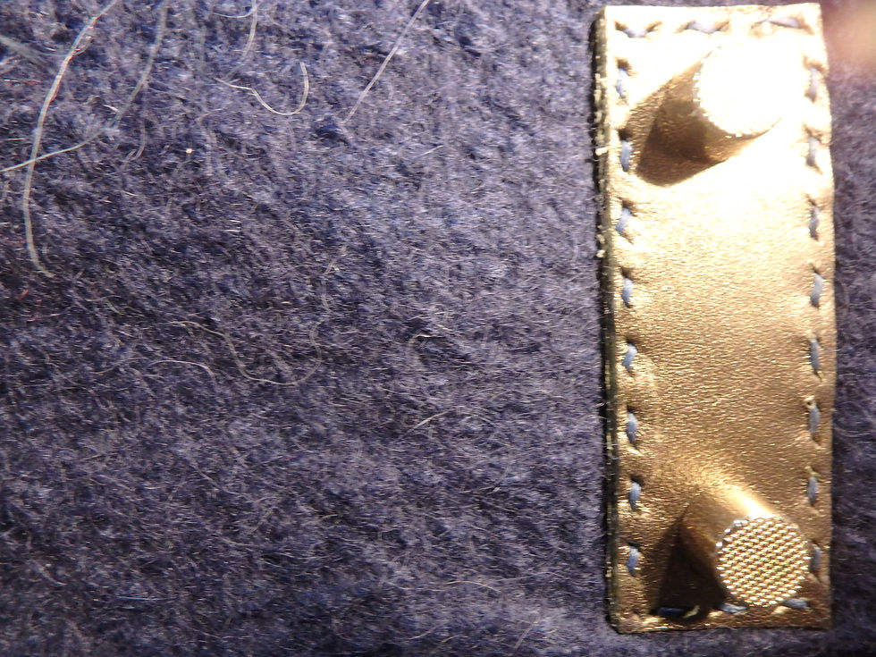 Miniatura: Handmade, felted ladies bag with raw lock detail