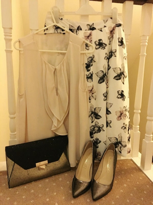 boots-maternity-and-infant-award-outfit