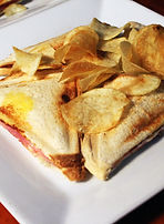 playbar, bar, madrid, comer, cenar, sandwich, mixto, queso, jamón, picar, tapas