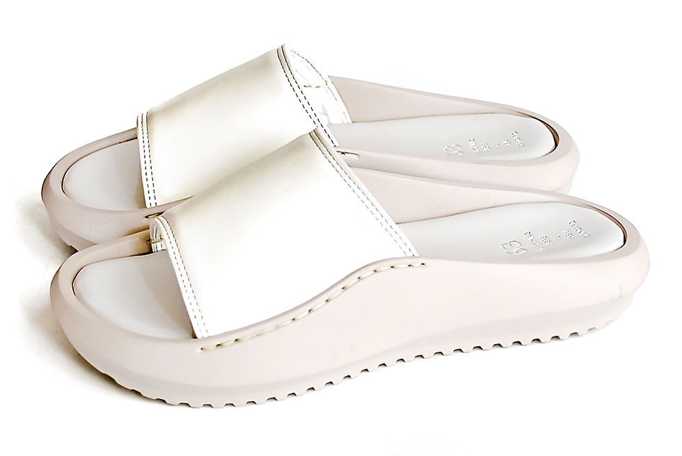 サムネイル： ロクサン サンダル