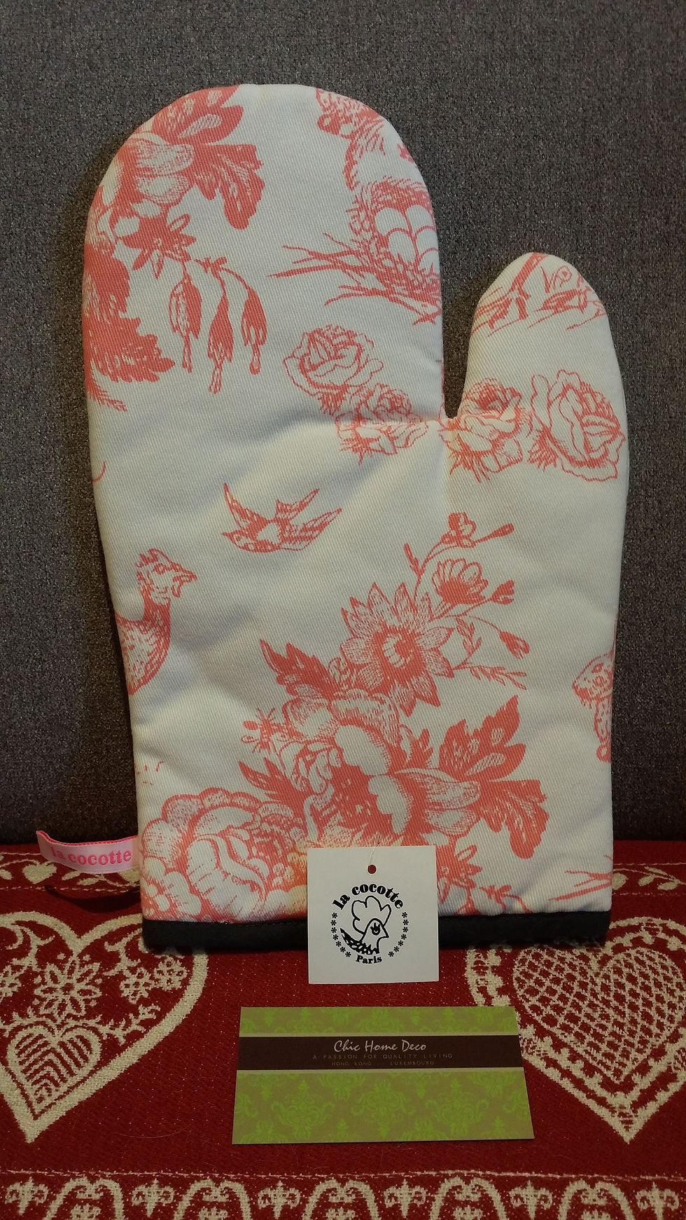 Thumbnail: La Cocotte Paris Oven Glove (Pink Rose)