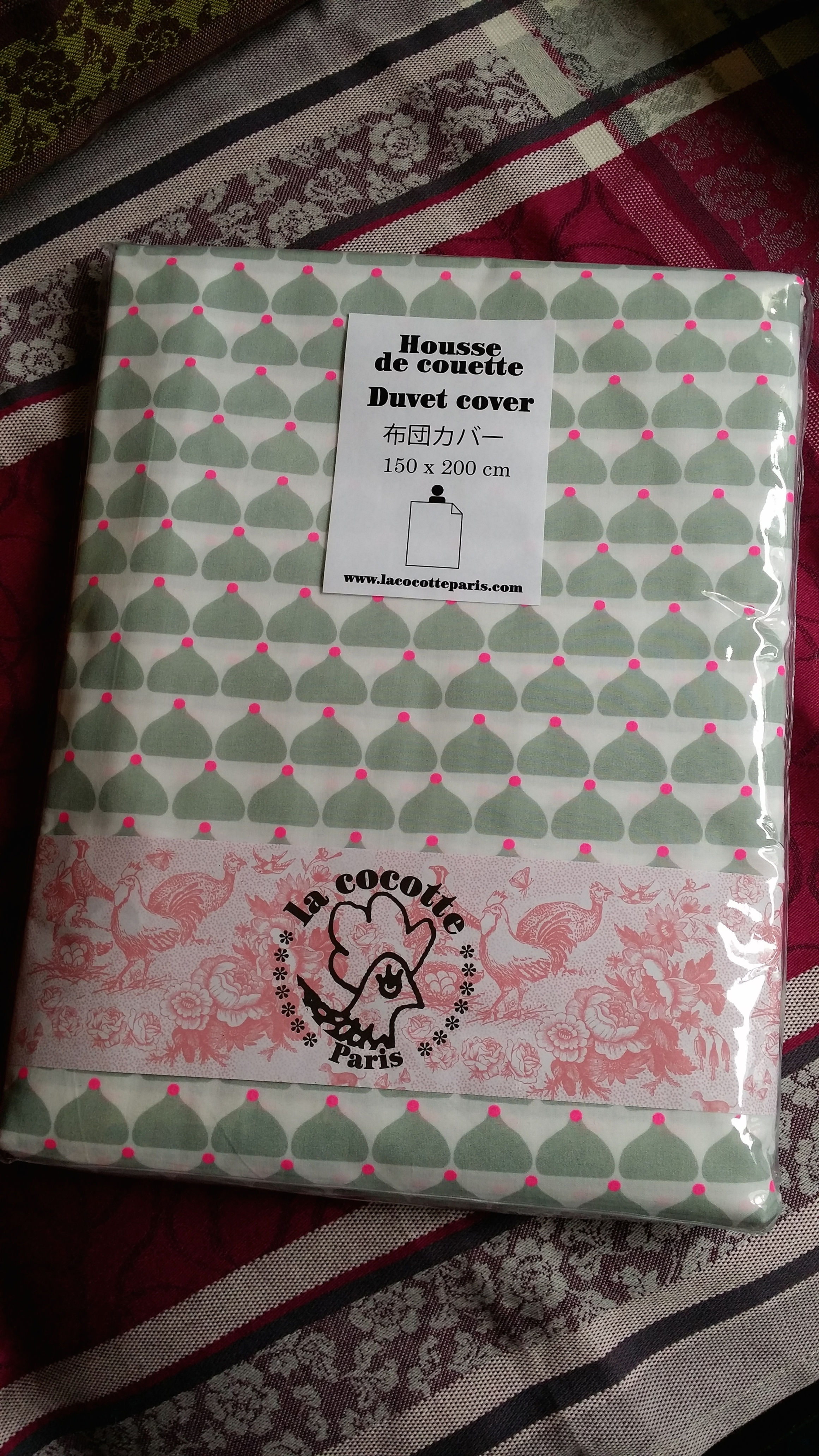 La Cocotte Paris Bed sheet (Grey cupcake)