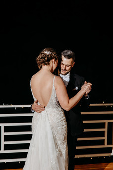 bride and groom first dance