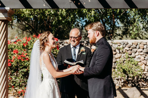 north valley garden center, arizona wedding photographer, wedding ceremony,