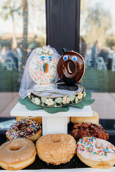 donut stand, arizona wedding photographer, wedding details