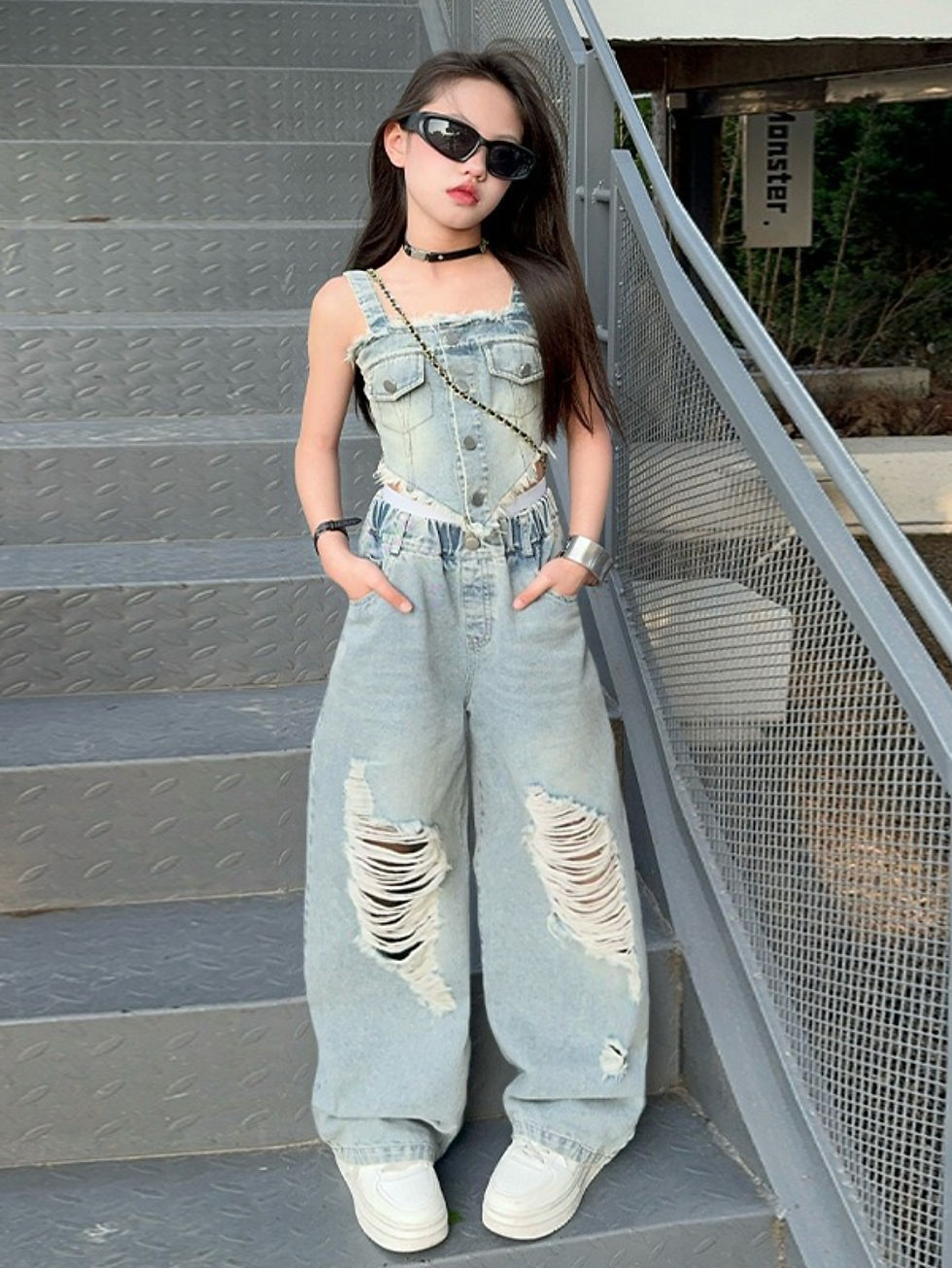 Thumbnail: Rori's Westcoast Two-Piece Outfit 