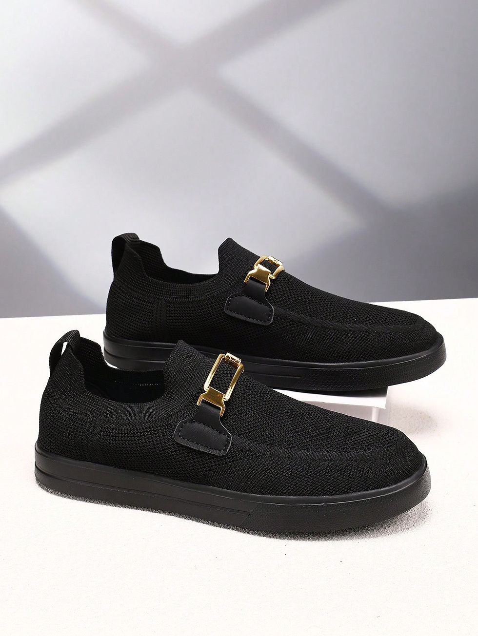 Thumbnail: The Shoe Platform Men's Casual Day Sneaker
