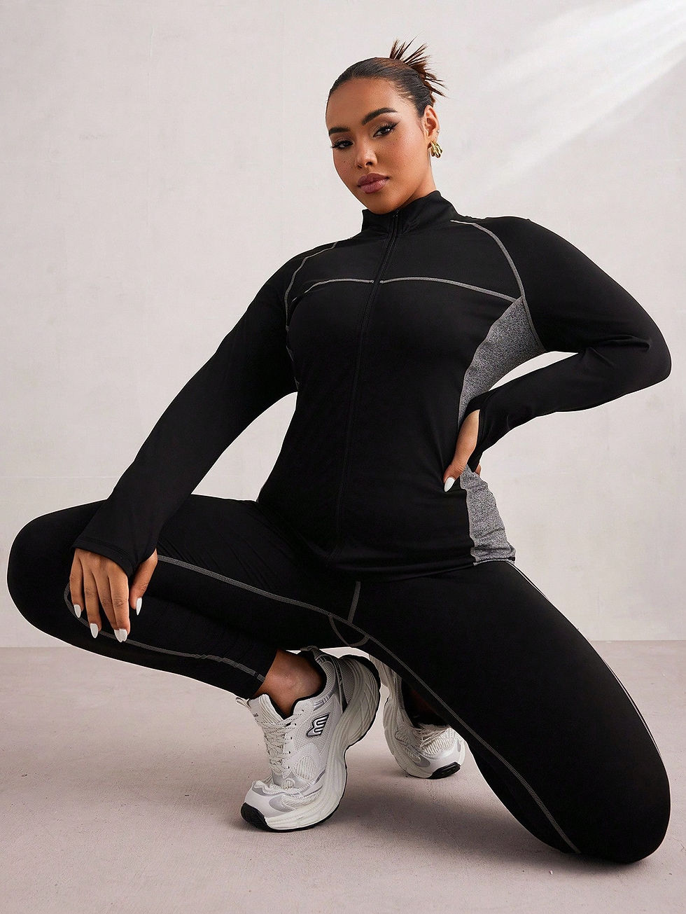 Thumbnail: Aerobfit Trixie Plus Size Sports Suit Set