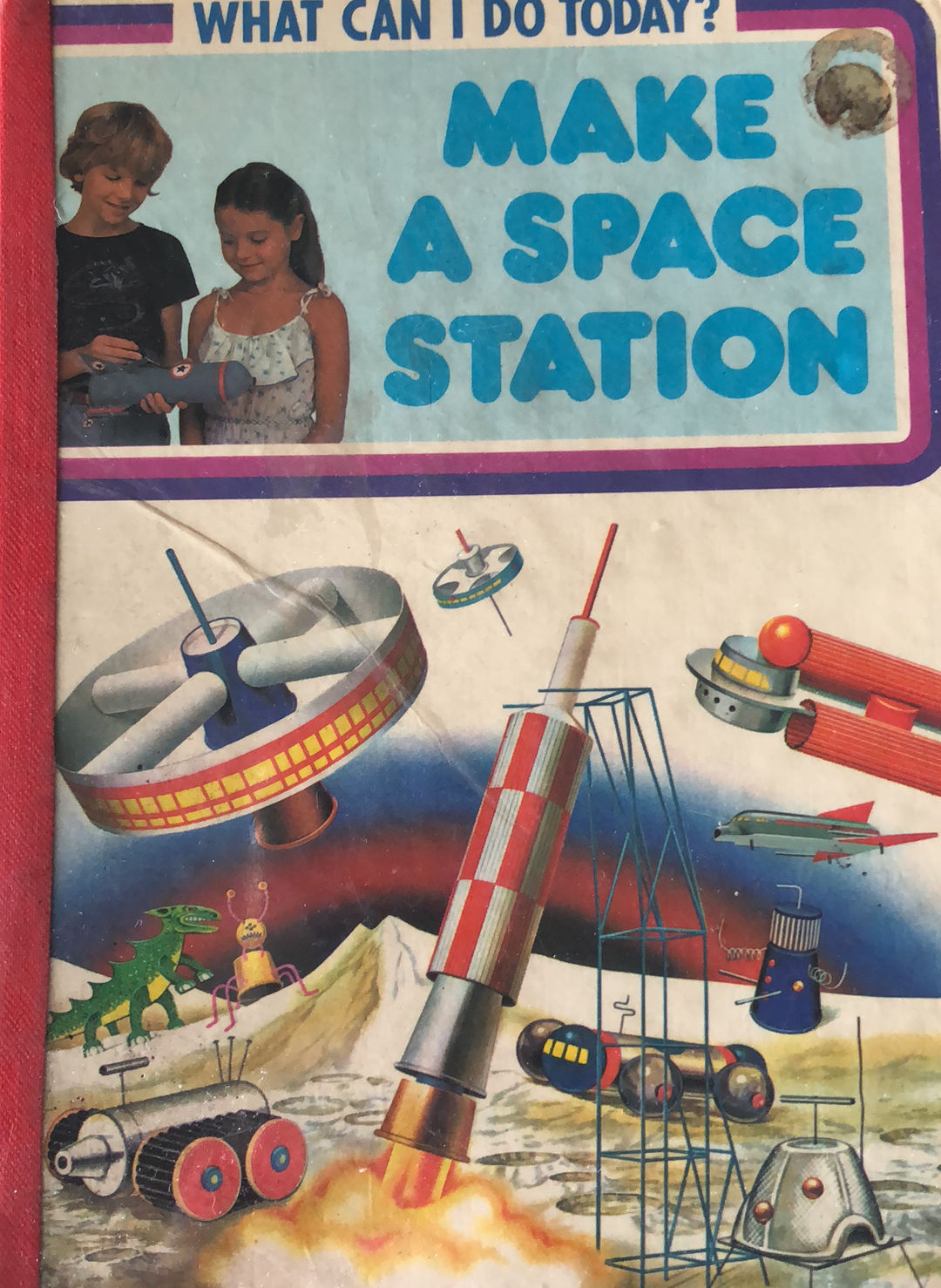 Make a Space Station (What Can I Do Today Series)