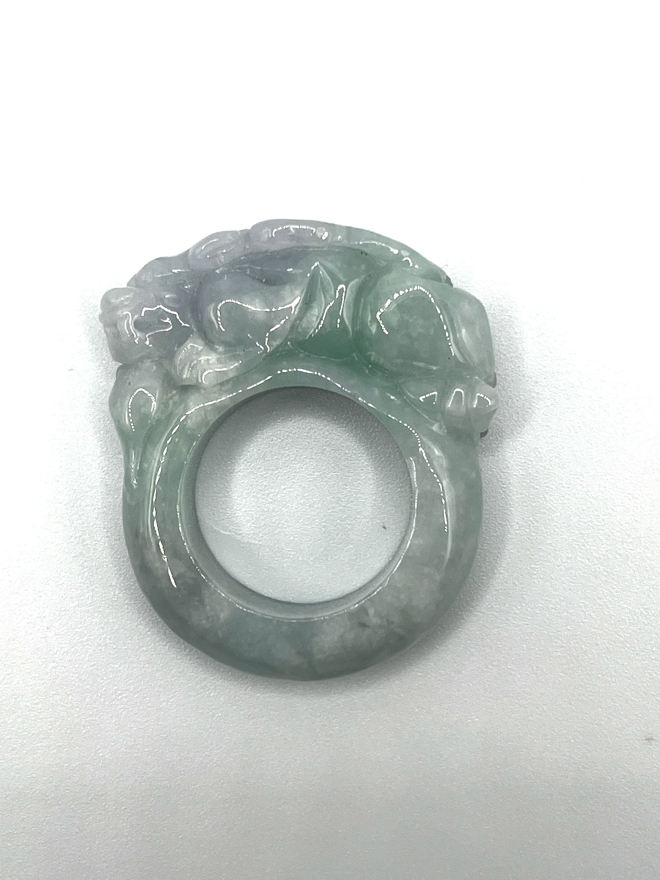 Jade Green Lavender Pixiu Carving Ring Size 9.5 US