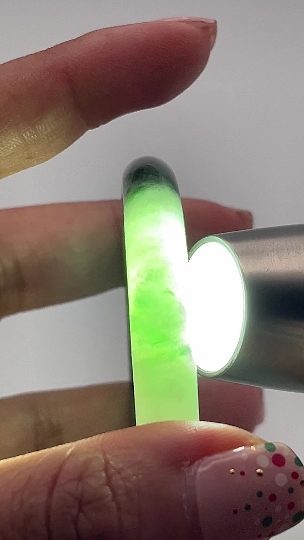 Thumbnail: Jade Bangle Spicy Green Floating Flower ( 58.5 mm )