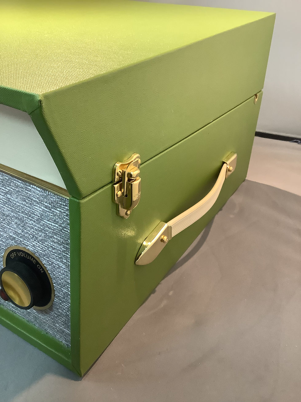 Thumbnail: Dansette Tempo Green