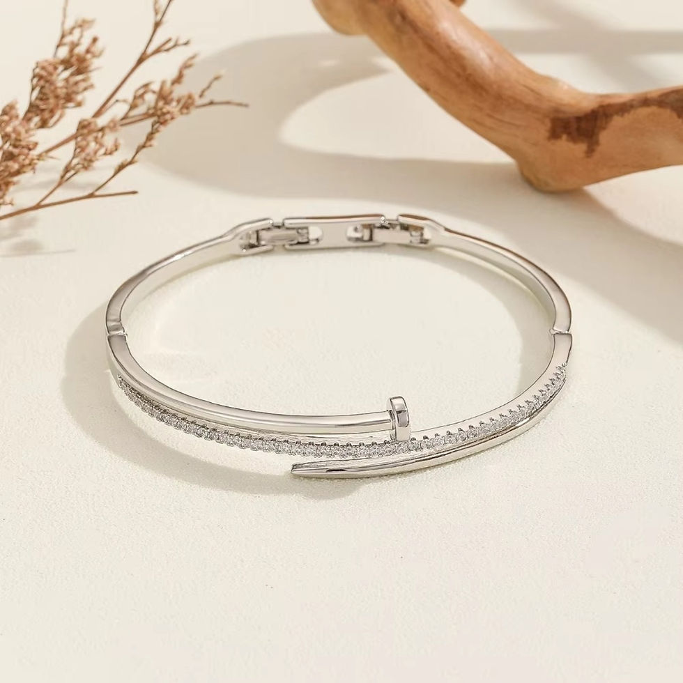 Thumbnail: A Copper Inlaid Zircon Series Adjustable Bracelet With A Sweet, Romantic And Nic