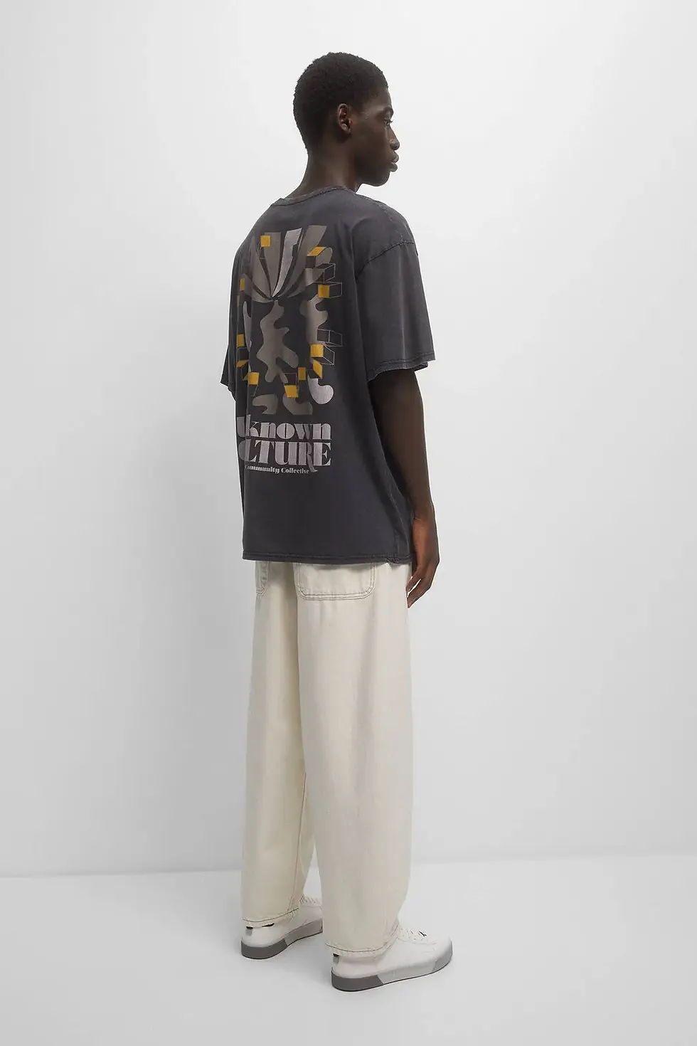 Thumbnail: Pull & Bear "Unknown Culture" baskılı t-shirt 07241572