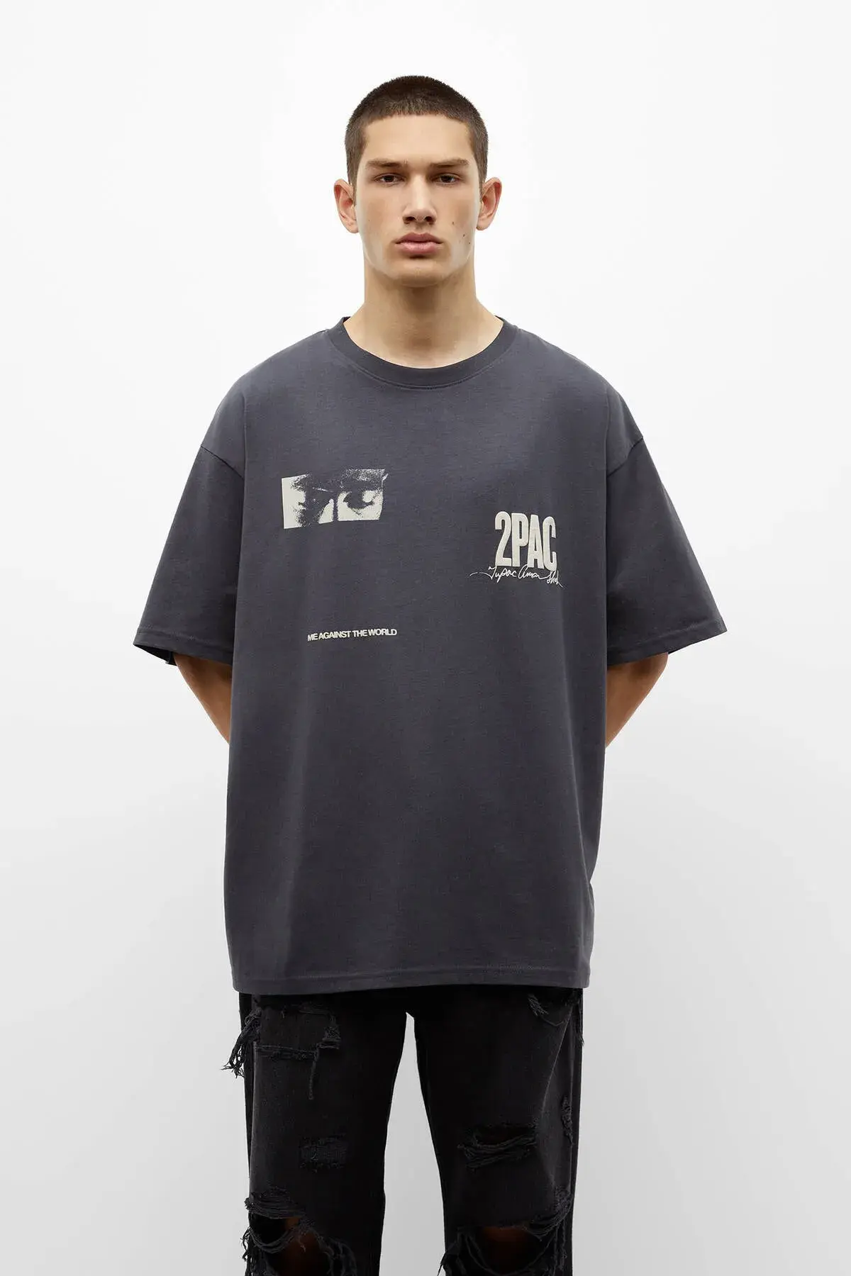 Pull & Bear Erkek Tupac Me Against The World t-shirt 03240524
