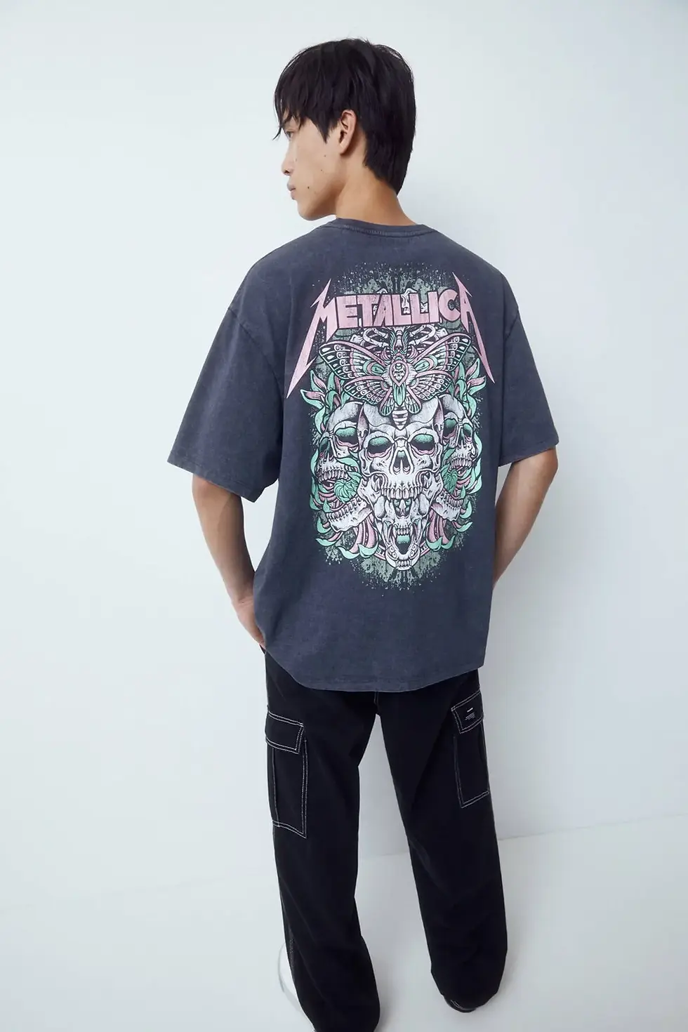 Thumbnail: Pull & Bear Kısa kollu gri Metallica t-shirt'ü 07241943