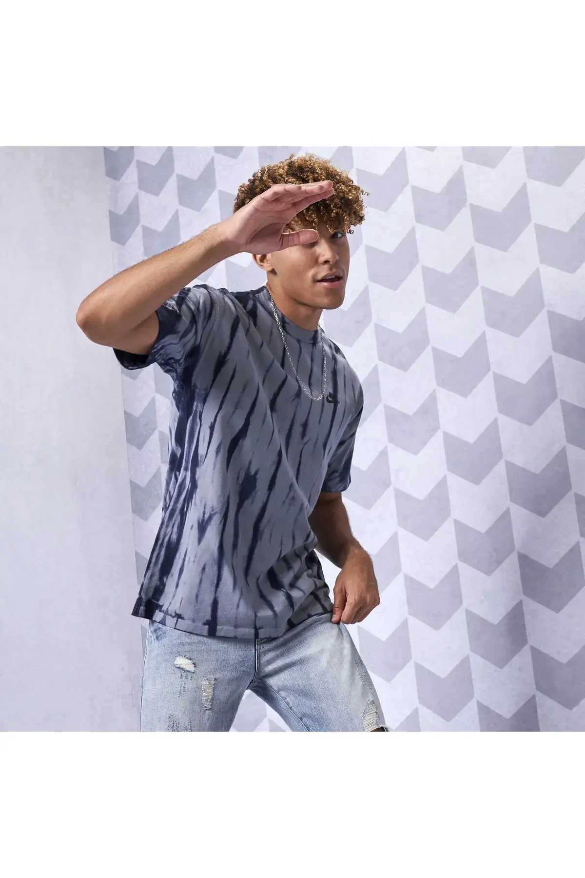 Nike Sportswear Premium Essentials Tie-dyed Short-sleeve Erkek Tişört DR7926-065