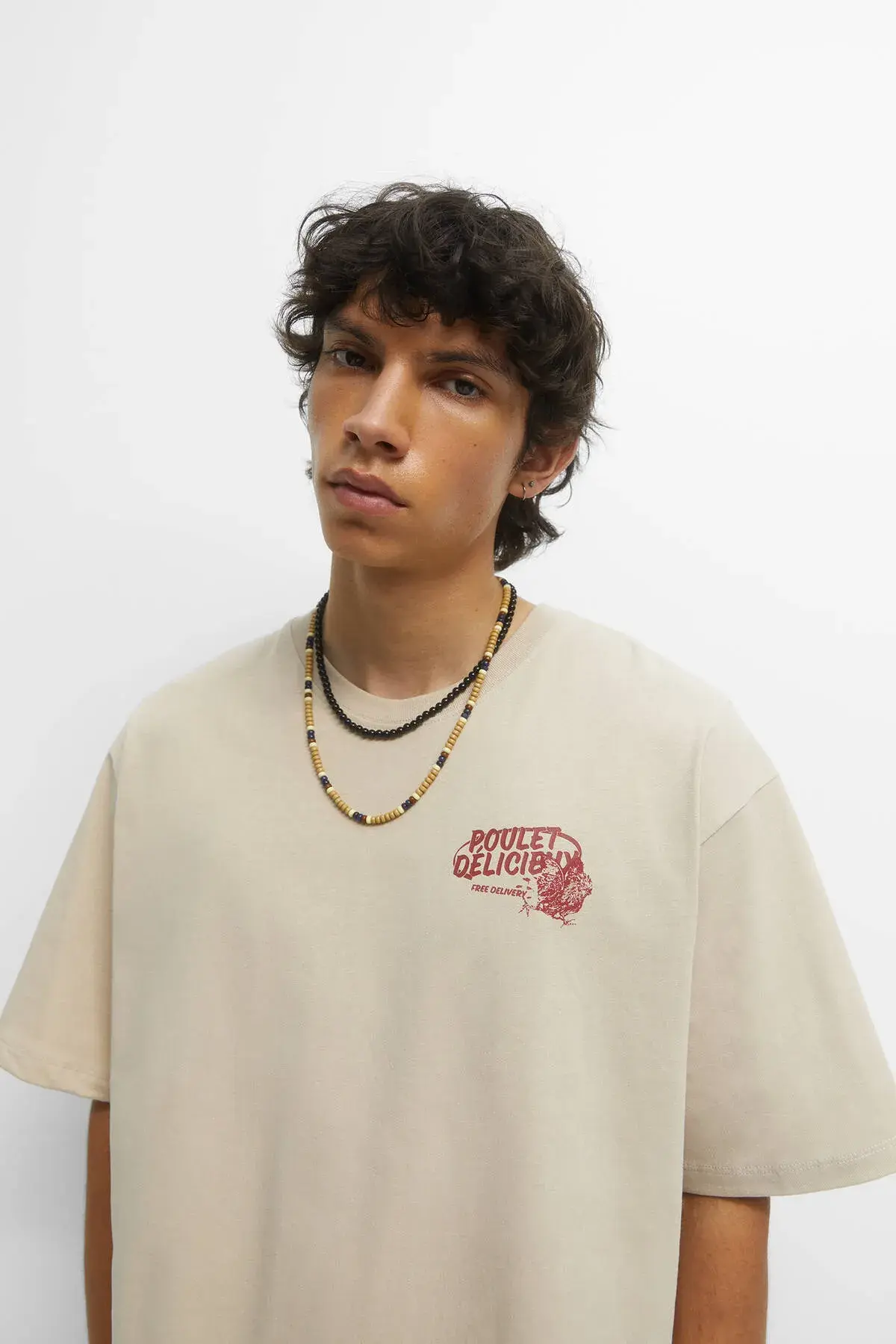 Pull & Bear Desenli kısa kollu t-shirt 07245514