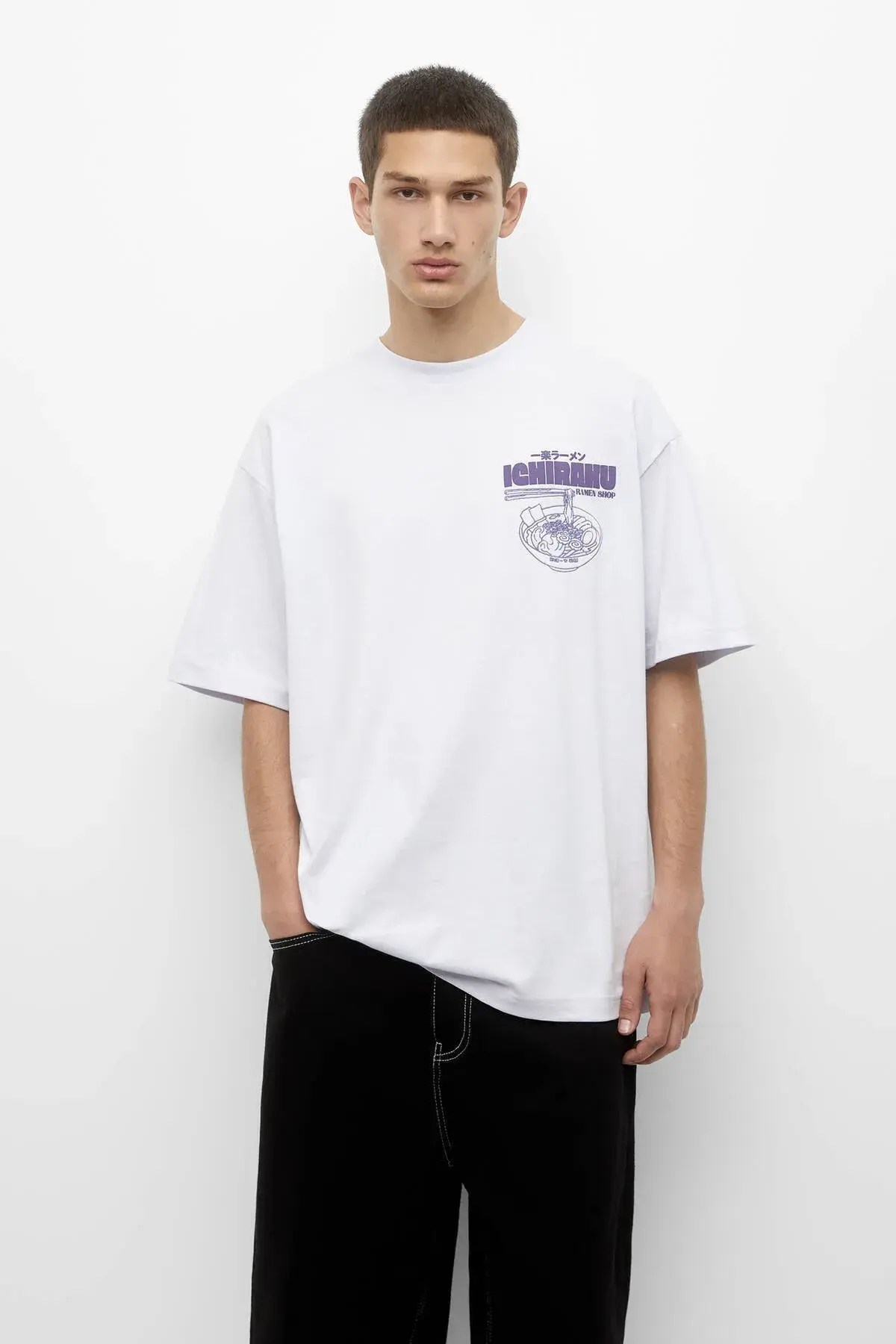 Pull & Bear Naruto baskılı t-shirt 07242561