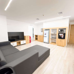 Diseño y remodelación de espacios de relajación para médicos en clínicas y hospitales de Ecuador.