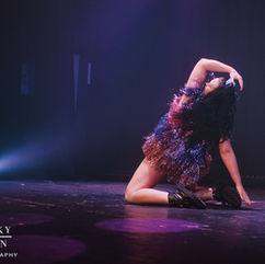 Ruby 'D' Woo performs 'Frisky'