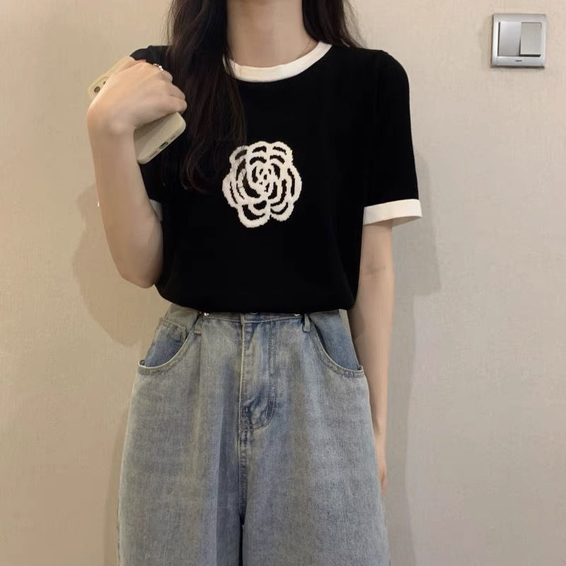 Thumbnail: Xiaoxiangfeng Camellia Cotton Short Sleeve Top