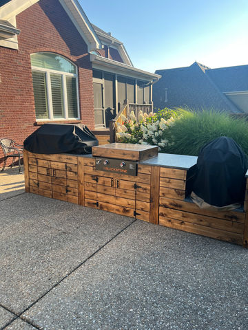 Outdoor Grilling Station