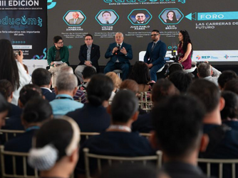 EDUCOM: feria que resaltó la importancia del capital humano Conferencias magistrales, paneles,