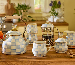 MKC_SP26_KitchenDining_SkyCheckLifestyle_Shot34.jpg