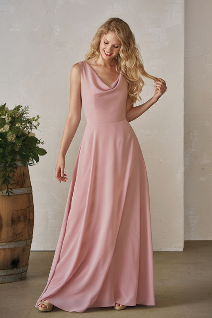 Simple Charlotte Chiffon A-line bridesmaid dress with a cowl front neckline and V back.
COLOR: Solid: Please refer to all colors for Charlotte Chiffon.
AVAILABLE SIZES: N00-N34, Junior Sizes J04-J16, NP00-NP34
FABRIC: Charlotte Chiffon / Stretch Lining
SKIRT LENGTH: Available in knee length(23") for P206004XK