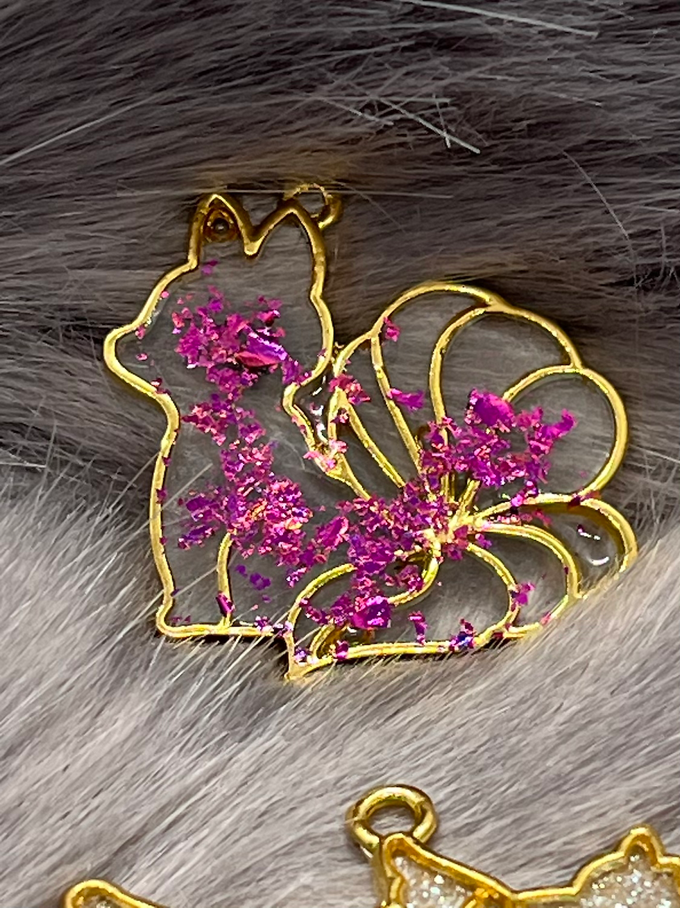 Thumbnail: Gouden poezehangertje 