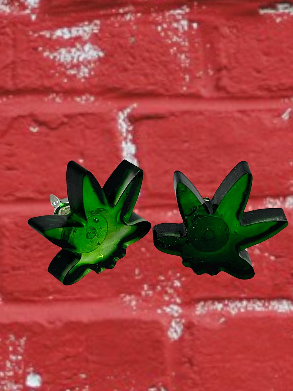 Thumbnail: Groene cannabisoorbellen