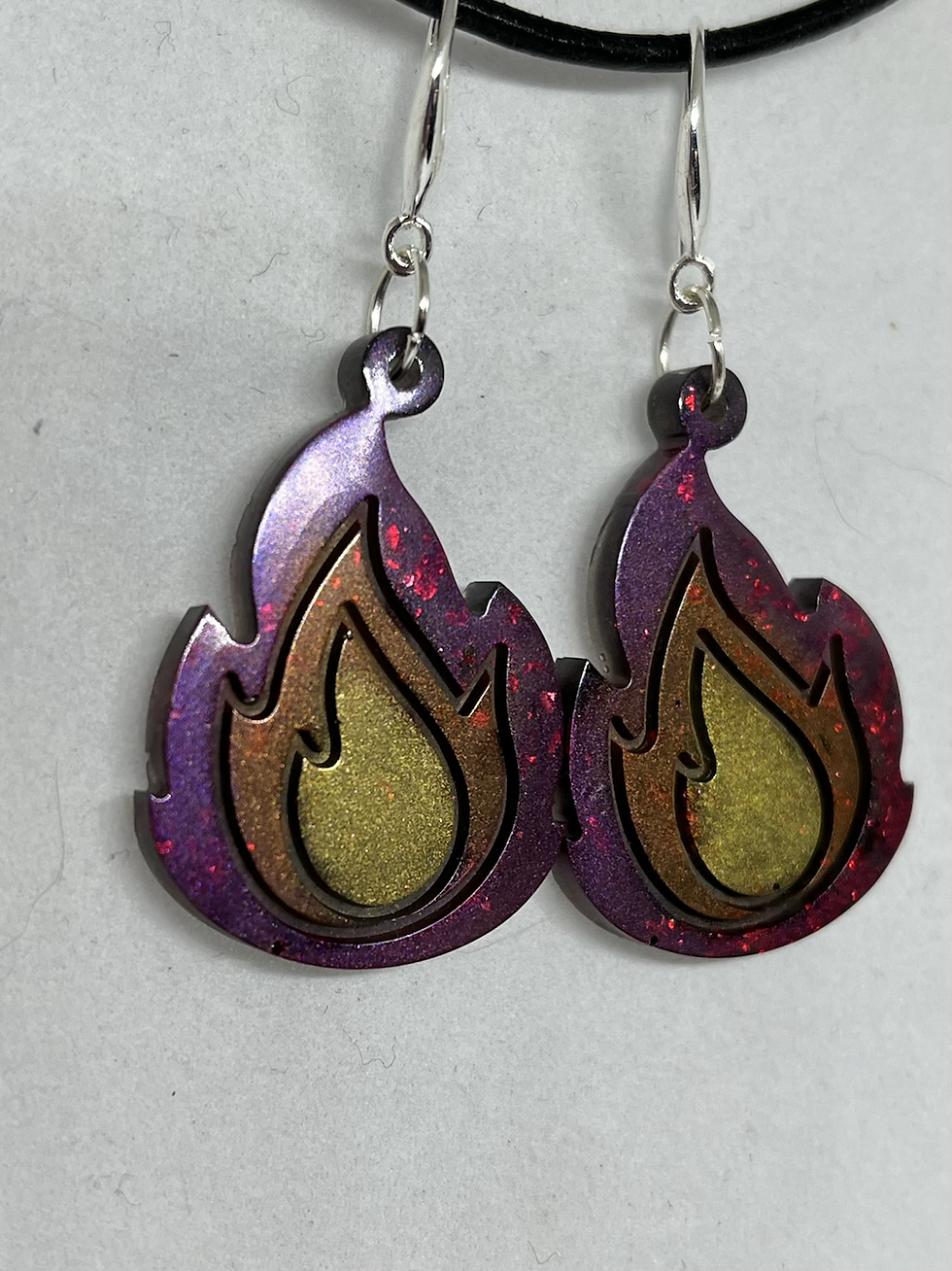 Thumbnail: Vlammende oorbellen 