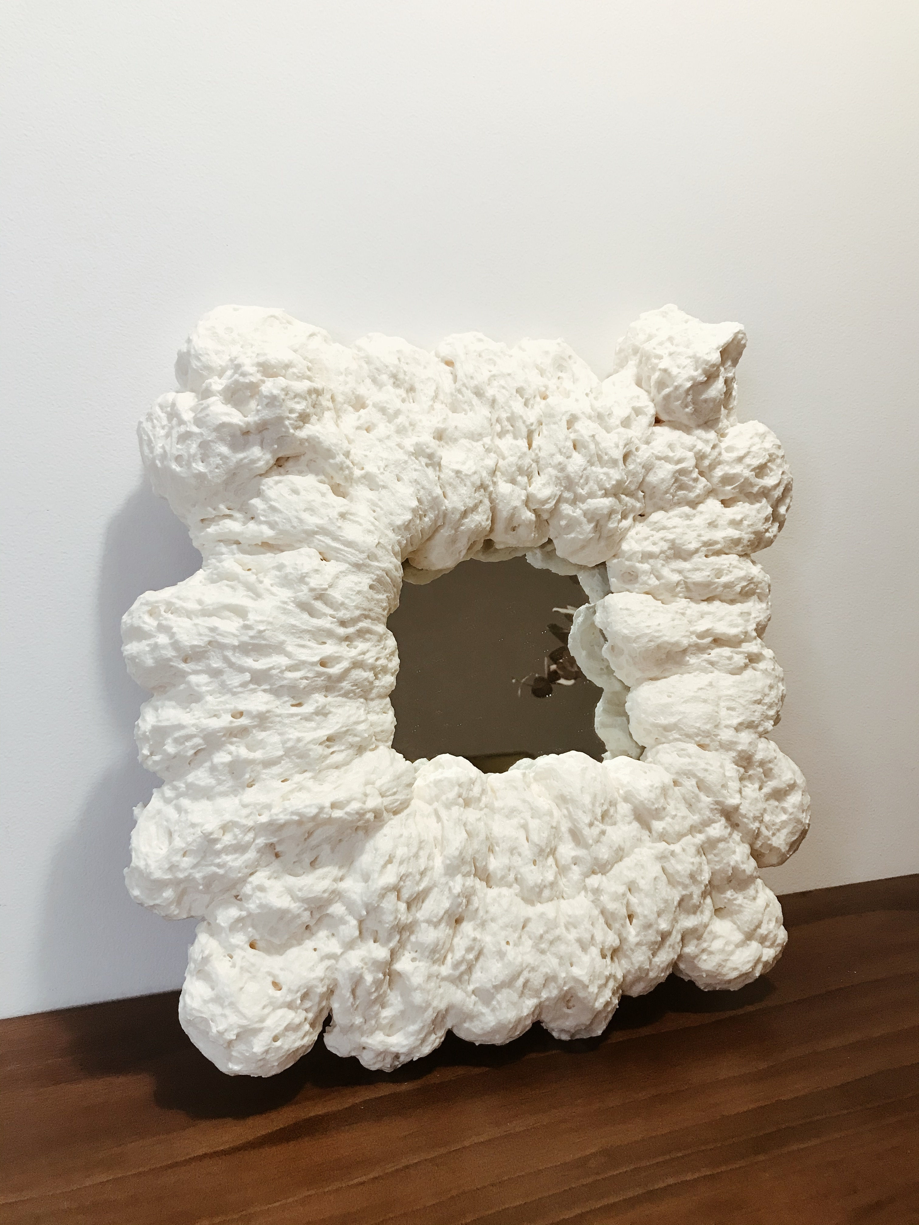 Small Puffy Mirror/Tray 01 — Bone