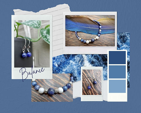 KOOPJE!! Balance met Sodaliet en wit Agaat.