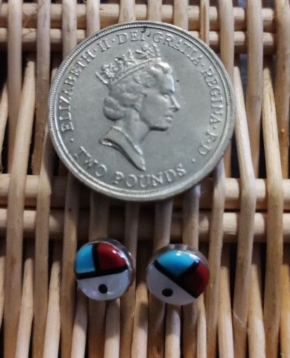 Thumbnail: Sunface silver stud earrings (Zuni)