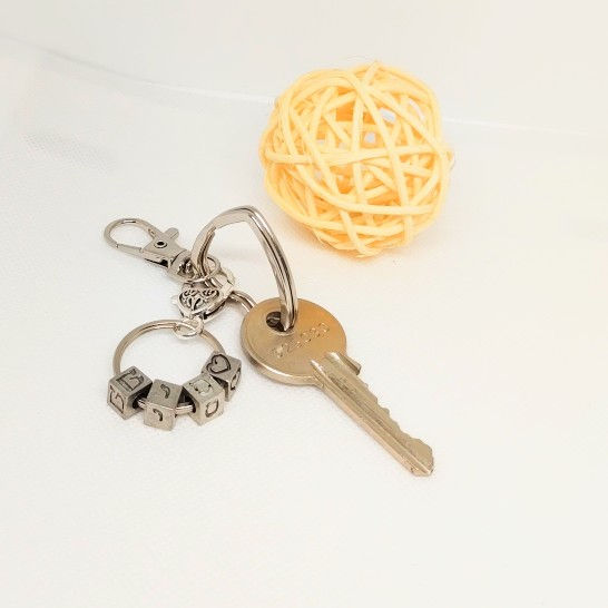 Thumbnail: Special Retail Therapy: Keyring Transformers gift set, CHOICE OF 3 letter energy