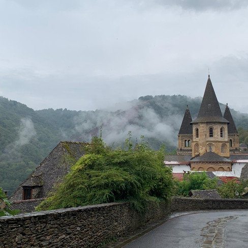 église Conques Soulages Aveyron