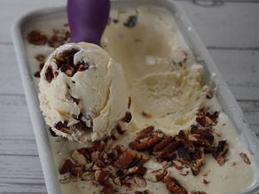 Maple Pecan Cheesecake Ice Cream