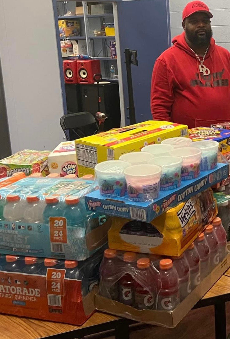 Flint Flames coach, Diante Lyles, connecting and unifying community through Flint Development Center