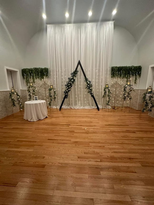 Thumbnail: Décor & Linen Full Service Package "Shop till ya drop!"