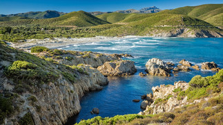 accès à la mer, depuis le désert des agriates