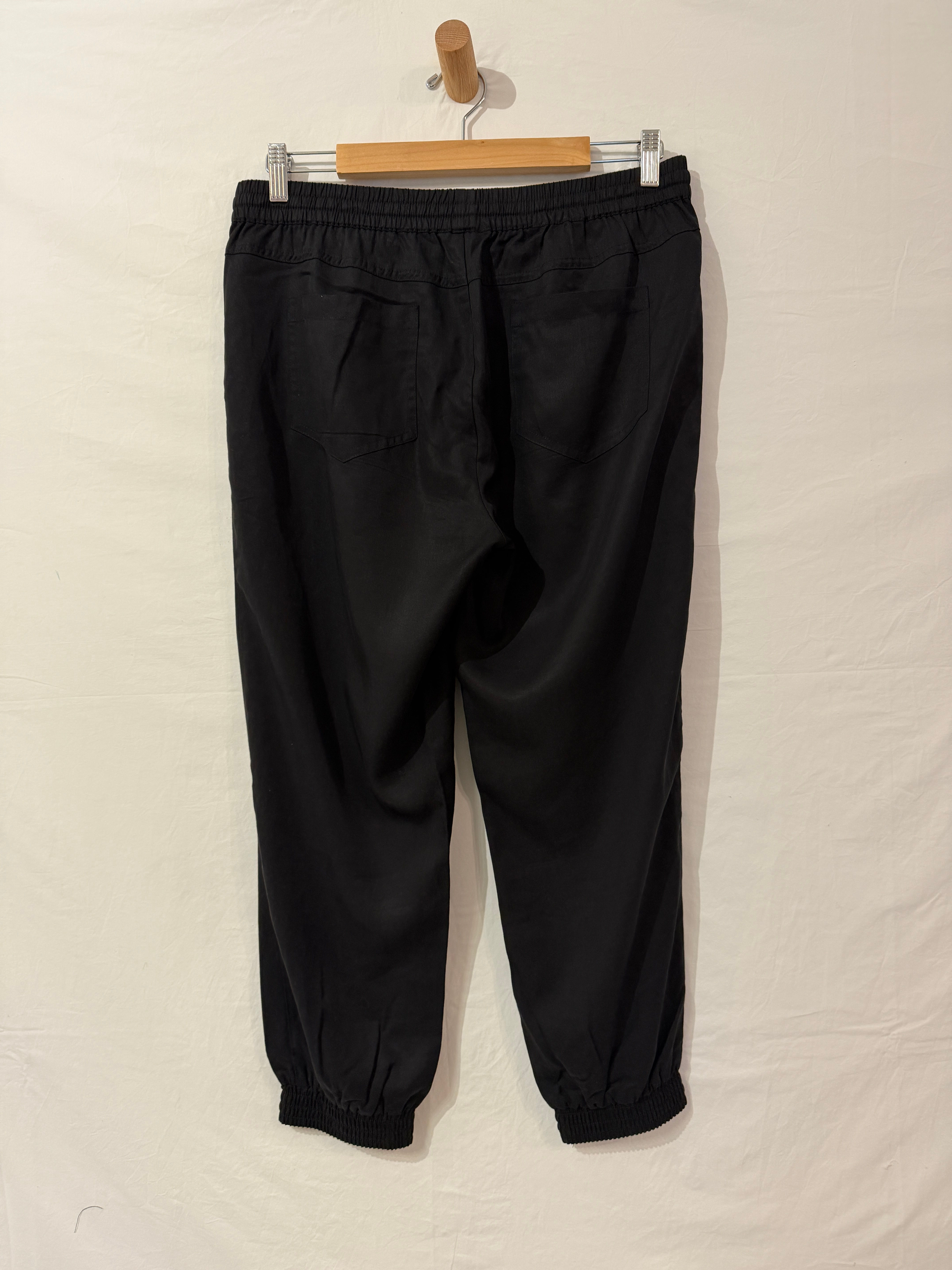 HUSH BLACK VISCOSE CASUAL TROUSERS