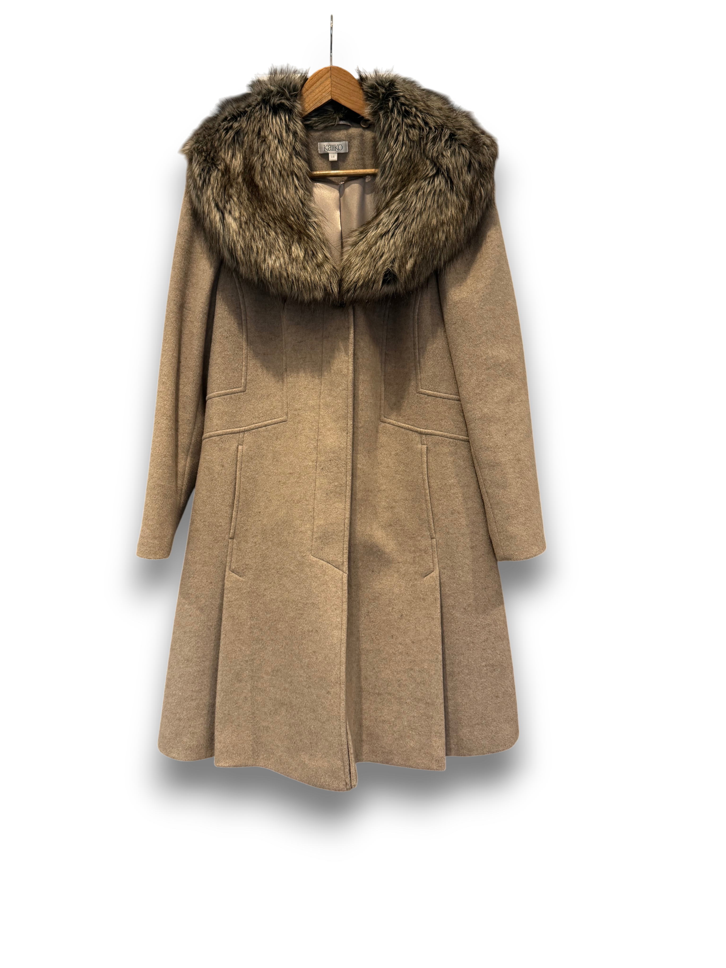 Kaliko oatmeal coat with detachable fur collar size 14