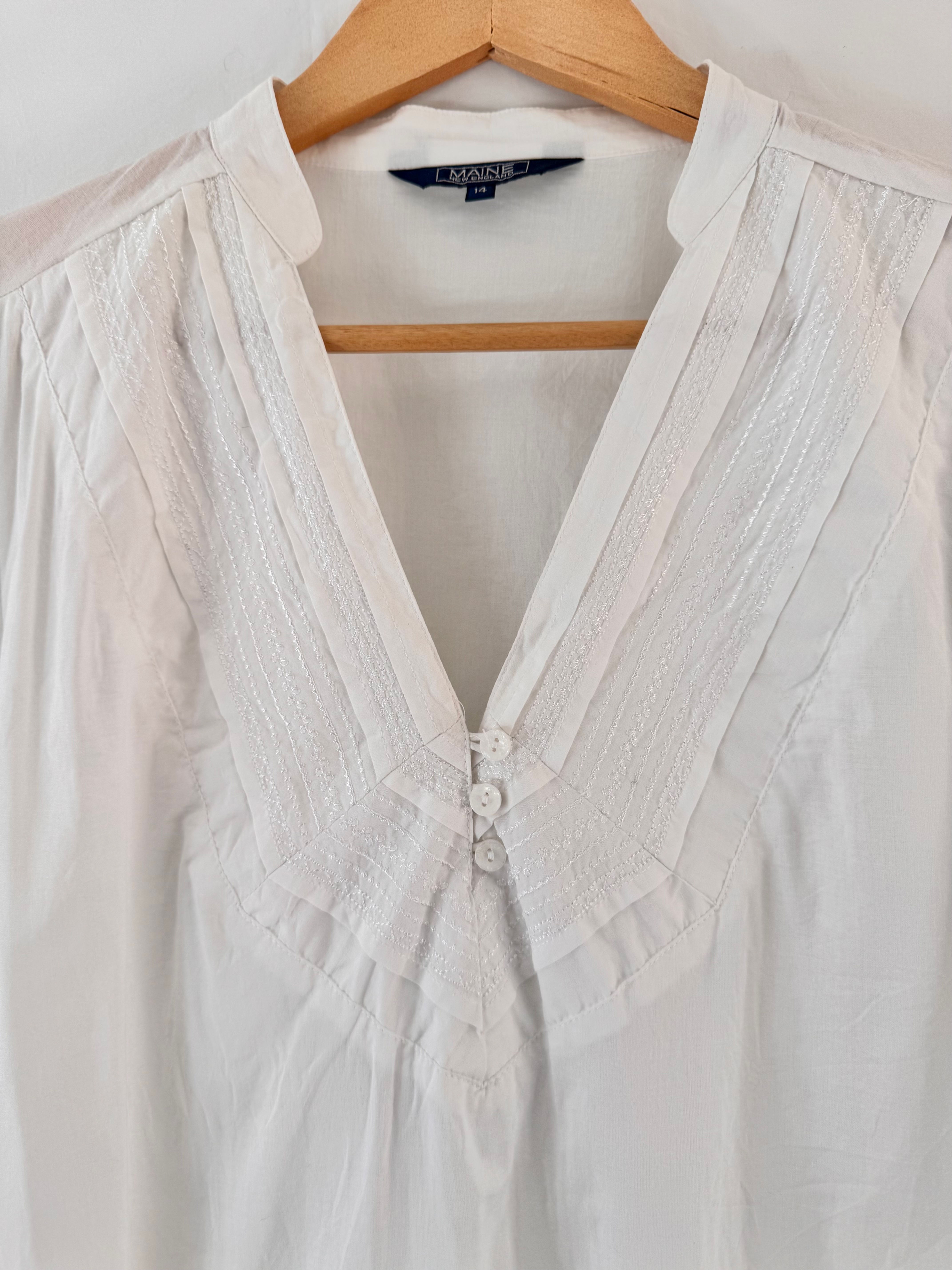 MAINE size 14 white cotton top with yoke detail