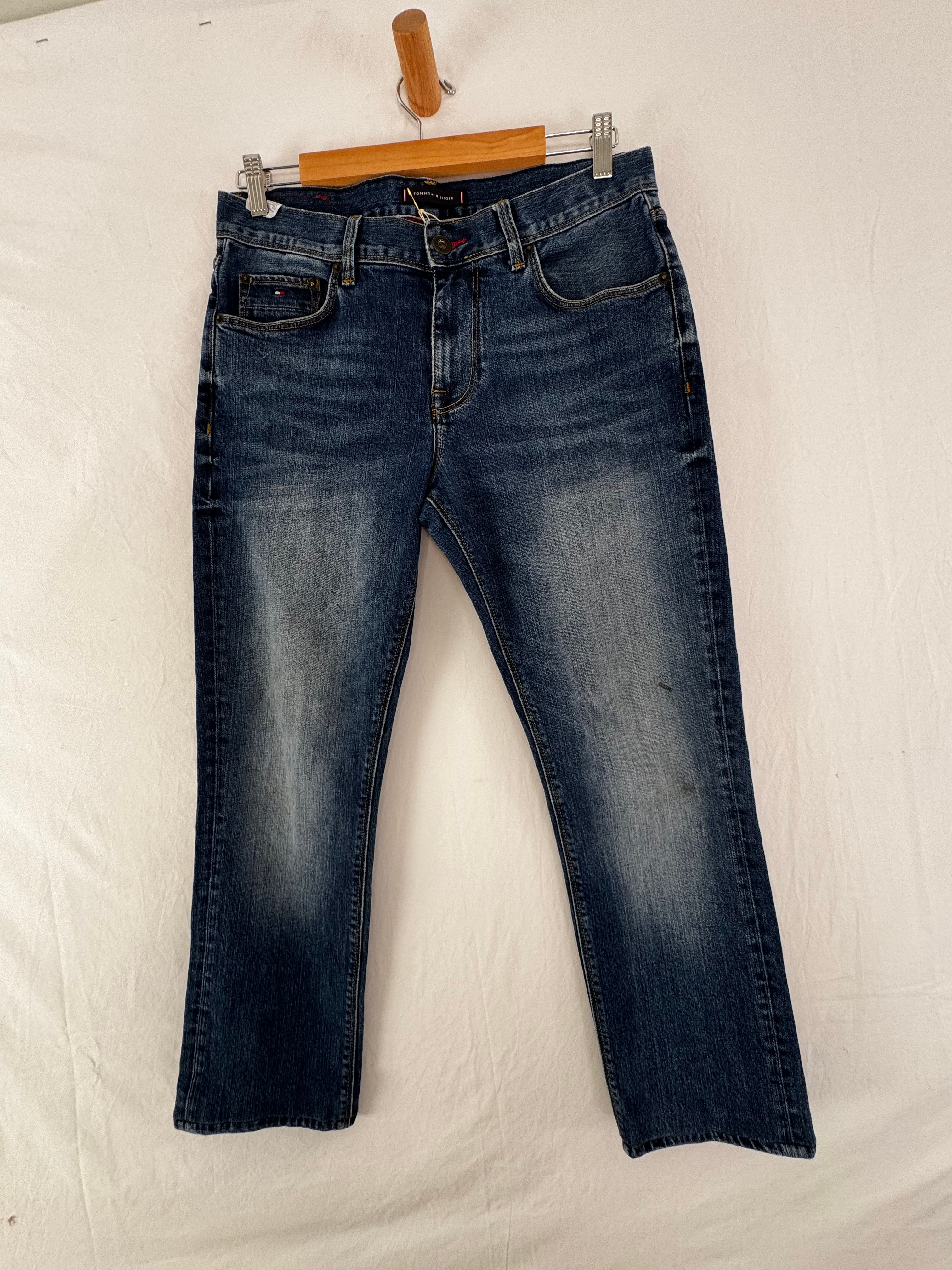TOMMY HILFIGER blue jeans size 31"/30"