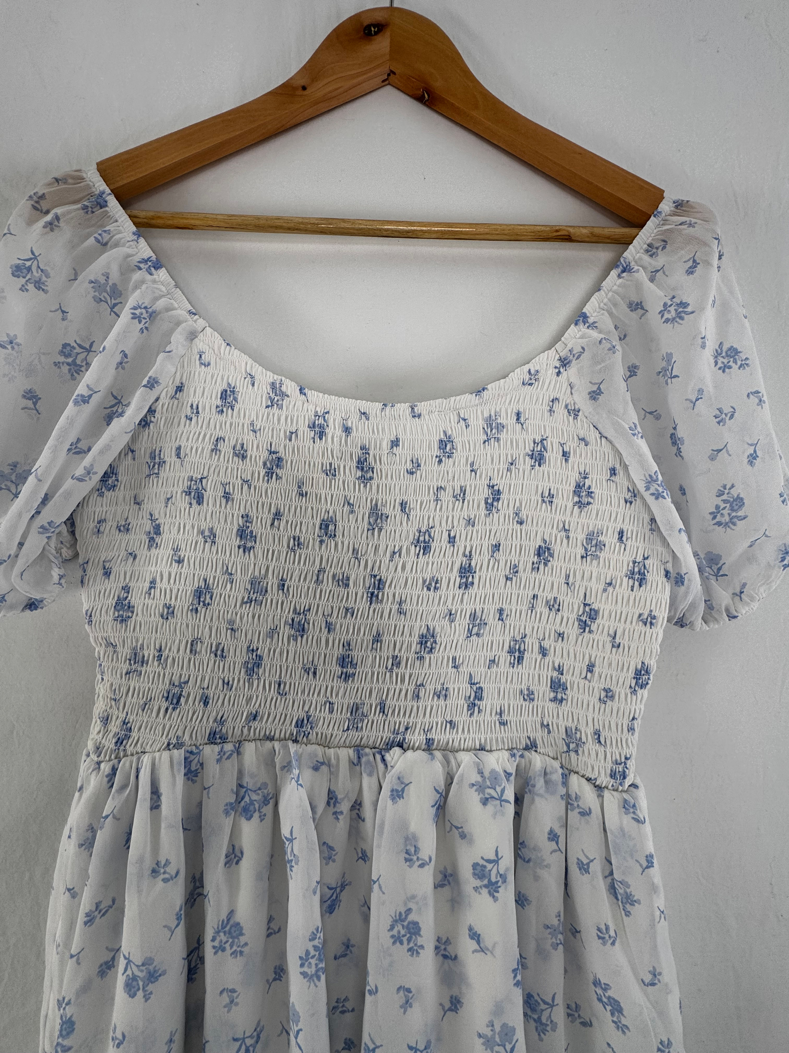 HOLLISTER - white and blue ditsy layered dress size L