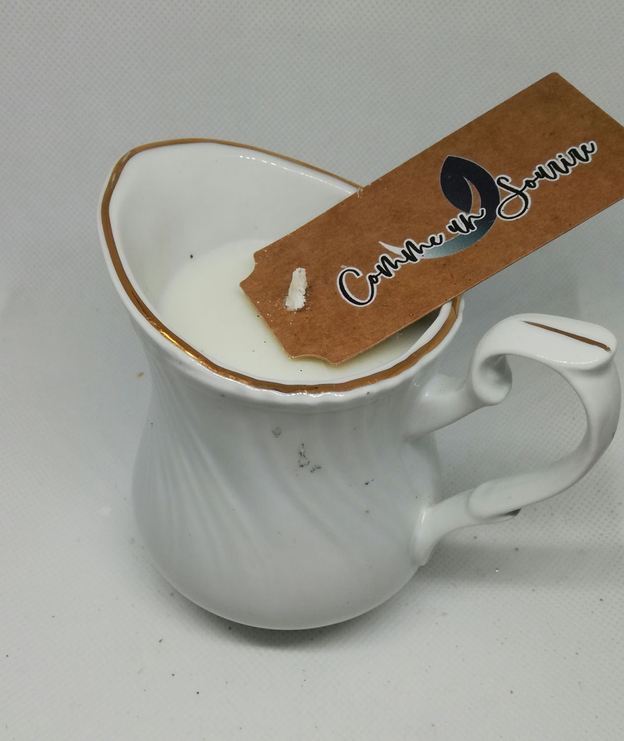 Bougie-originale-en-porcelaine